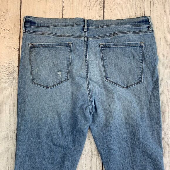 LOFT Outlet Jeans sz 16 Modern Cuffed Crop Light Wash Inseam 27" - Picture 8 of 13